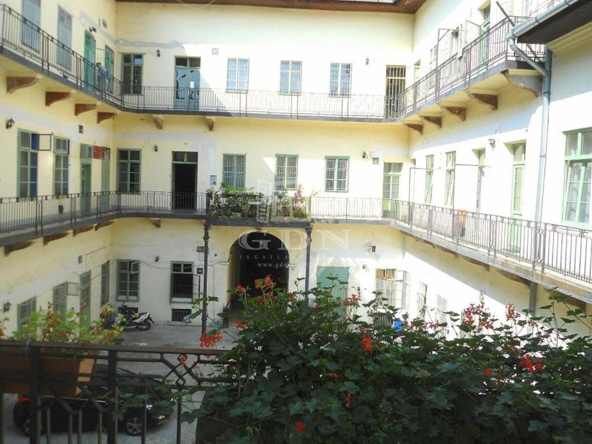 Budapest Central Apartman 3 Bdr, 2 Bath+3A/C+Free Parking+Quite Lägenhet Exteriör bild